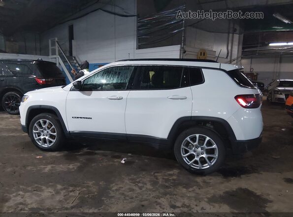 3C4NJDFN9PT558522 2023 JEEP COMPASS White Սալոնի 360 աստիճան տեսք
