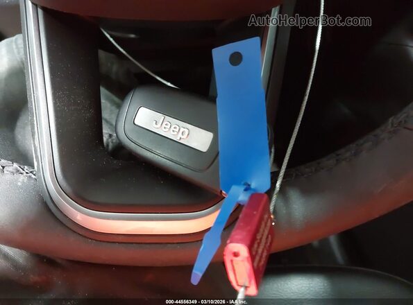 3C4NJDFN9RT594021 2024 JEEP COMPASS Maroon Вид панелі приладів