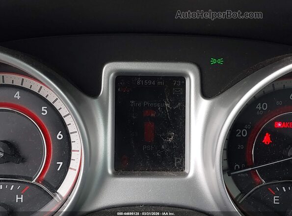 3C4PDDEG3KT846306 2019 DODGE JOURNEY Серебряный Вид задних сидений