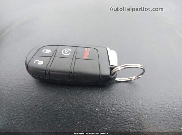 3C4PDDEG4JT390640 2018 DODGE JOURNEY Белый Вид панели приборов
