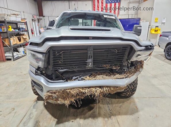 3C63R3JL3RG123451 2024 RAM 3500 Silver Դիմացի տեսք