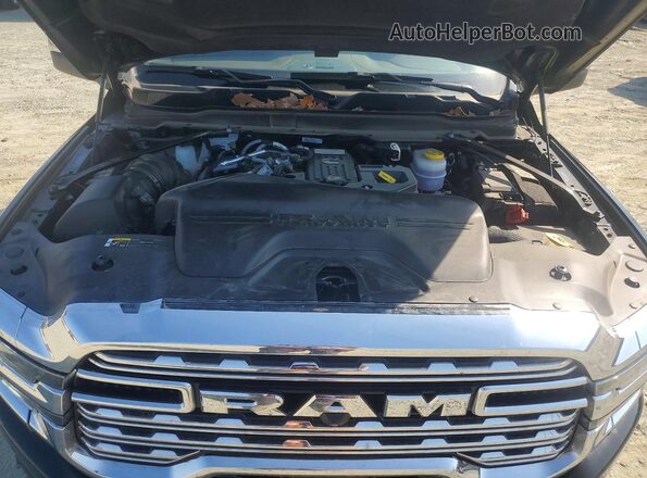 3C63R5TL1SG501295 2025 RAM 2500 Black Vista interior trasera