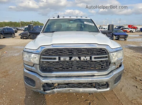 3C63RRGL0NG338337 2022 RAM 3500 White Front view