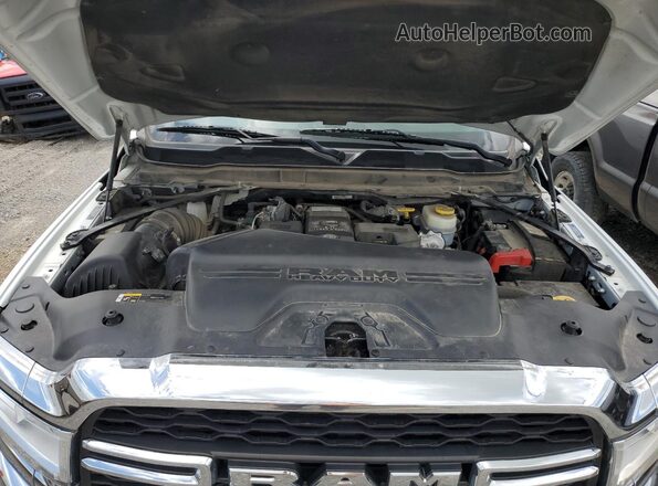 3C63RRGL5NG339614 2022 RAM 3500 White Vista interior trasera