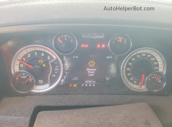 3C63RRJL3HG560836 2017 RAM 3500 Silver Vista del cuadro de instrumentos