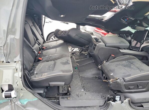 3C63RRML7TG159603 2026 RAM 3500 Серый Вид задних сидений