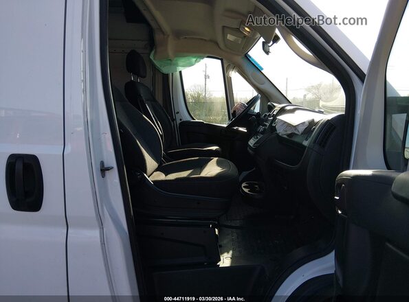 3C6LRVDG6ME513961 2021 RAM PROMASTER 2500 Белый Вид салона спереди