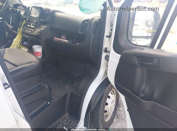 3C6LRVDGXPE560852 2023 RAM PROMASTER 2500 Белый Вид салона спереди