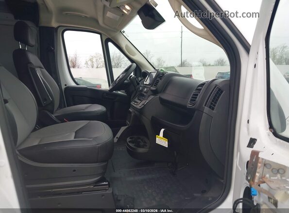 3C6LRVNG1RE128555 2024 RAM PROMASTER 1500 Белый Вид салона спереди