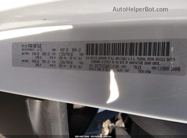 3C6TRVDD8GE112194 2016 RAM PROMASTER 2500 White Vista del compartimento del motor