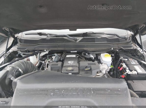3C6UR5CL2NG393018 2022 RAM 2500 Gray Widok z tyłu