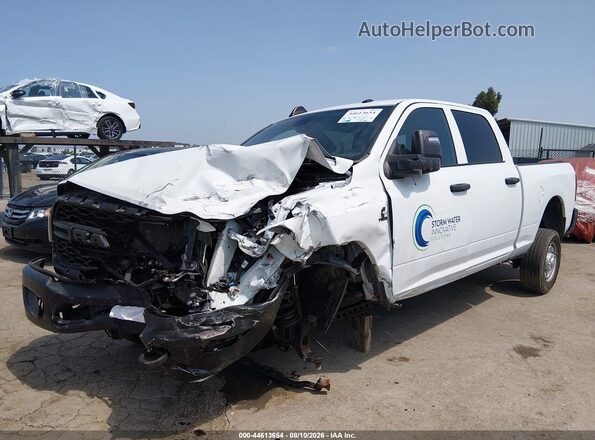3C6UR5CL3RG316812 2024 RAM 2500 White Front view