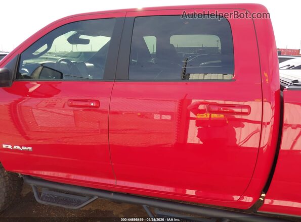 3C6UR5DL0RG176202 2024 RAM 2500 Red სალონის 360-გრადუსიანი ხედი