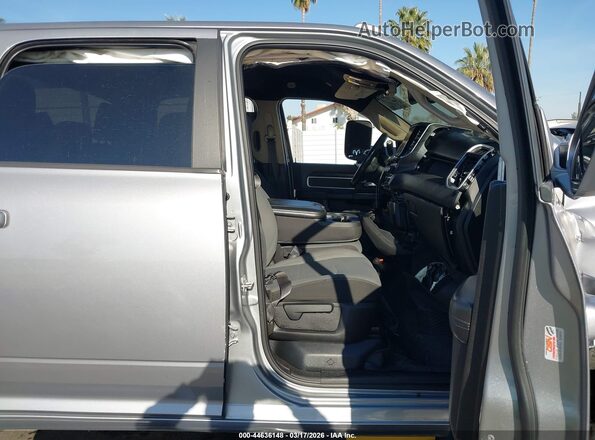 3C6UR5DL2LG222247 2020 RAM 2500 Silver Front interior view
