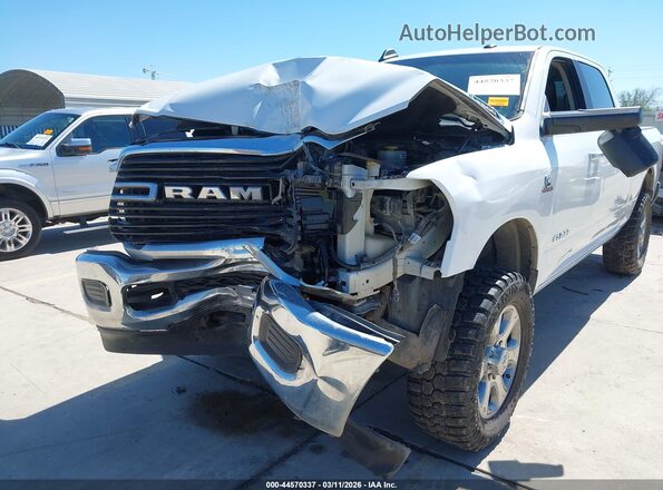 3C6UR5DLXKG678382 2019 RAM 2500 White Դիմացի տեսք