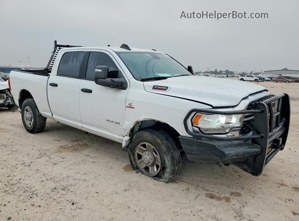 3C6UR5DLXRG126780 2024 RAM 2500 White Front right