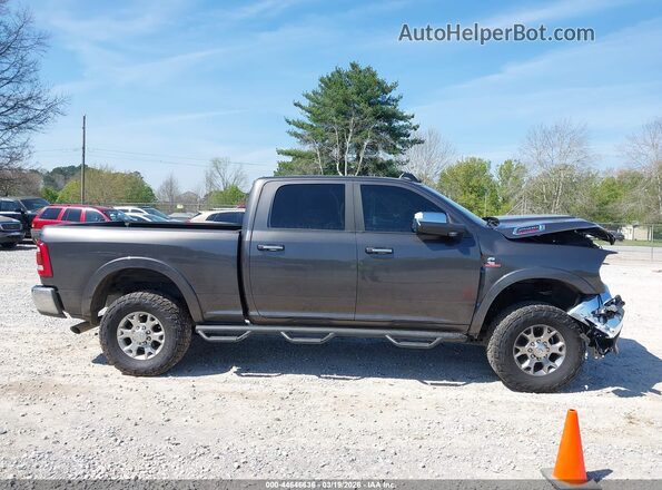3C6UR5FL4NG254357 2022 RAM 2500 Black Rear interior view