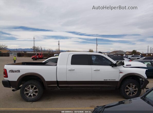 3C6UR5PL8LG141510 2020 RAM 2500 White Widok wnętrza 360 stopni