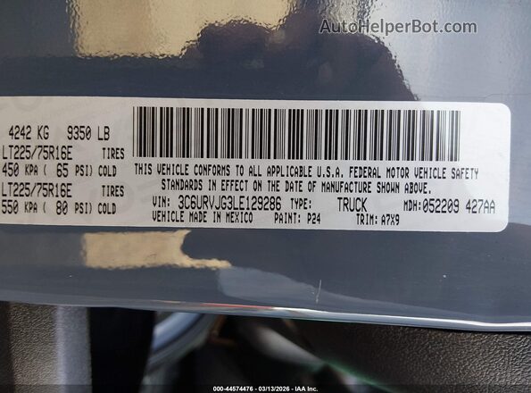 3C6URVJG3LE129286 2020 RAM PROMASTER 3500 Gray Engine compartment view