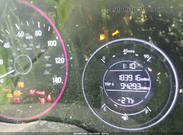 3CZRU5H38JM718640 2018 HONDA HR-V White Հետևի նստատեղերի տեսք