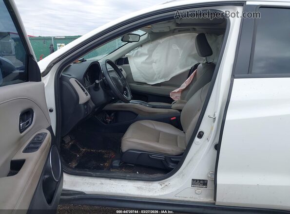 3CZRU5H7XJM705259 2018 HONDA HR-V White Սալոնի դիմացի տեսք