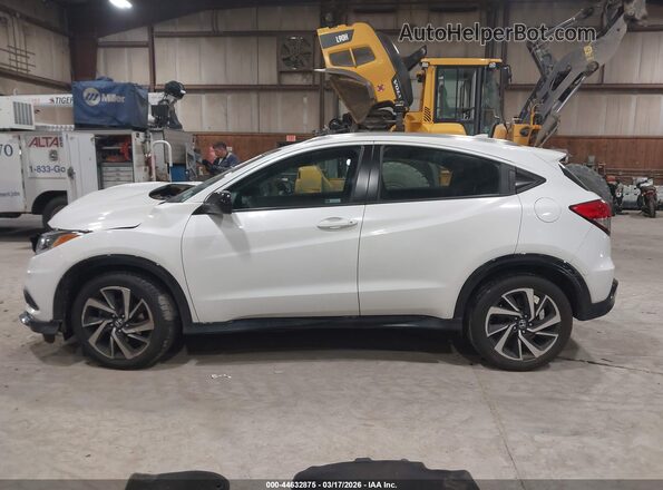 3CZRU6H17KM708008 2019 HONDA HR-V White 360 interior view
