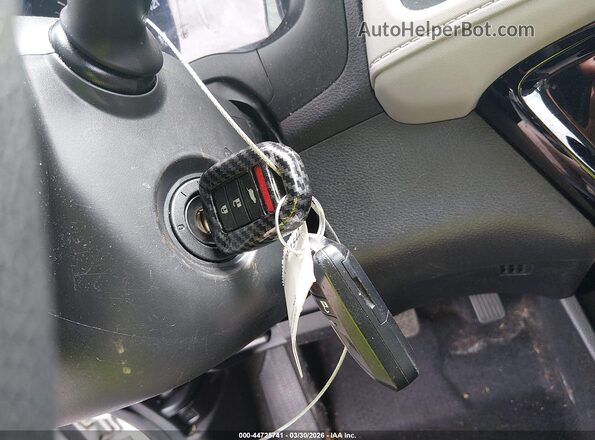 3CZRU6H32JM722995 2018 HONDA HR-V White წინა პანელის ხედი