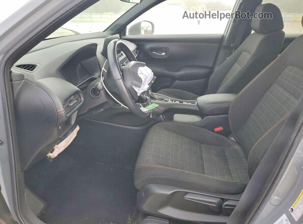 3CZRZ1H5XPM729448 2023 HONDA HR-V Серый Вид салона спереди