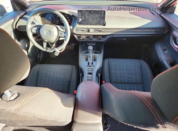 3CZRZ2H57TM707522 2026 HONDA HR-V Red Вид панелі приладів