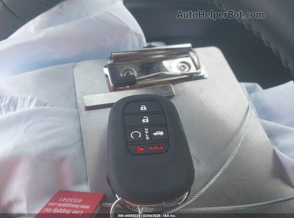 3CZRZ2H76TM735202 2026 HONDA HR-V Silver Вид панелі приладів