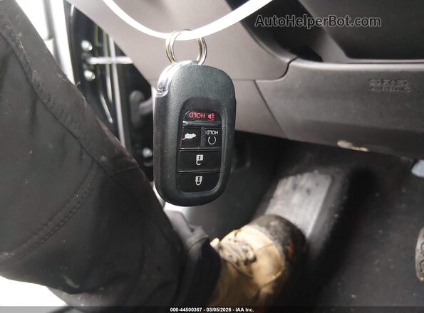3CZRZ2H78SM735278 2025 HONDA HR-V Черный Вид панели приборов