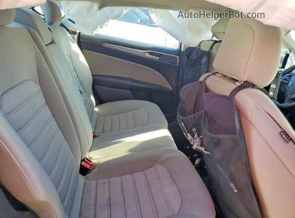 3FA6P0G78LR263517 2020 FORD FUSION Gray Widok tylnych siedzeń