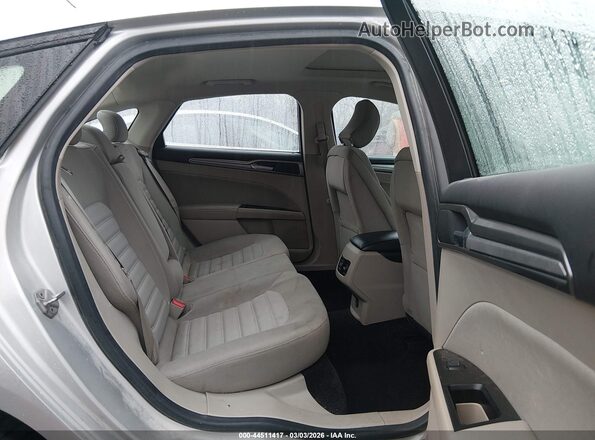 3FA6P0H71HR185703 2017 FORD FUSION Silver VIN կոդի պիտակի տեսք