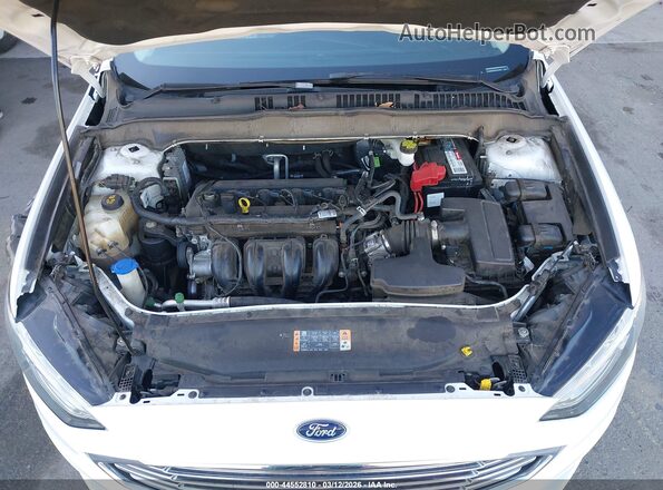 3FA6P0H72JR194982 2018 FORD FUSION White Rear view