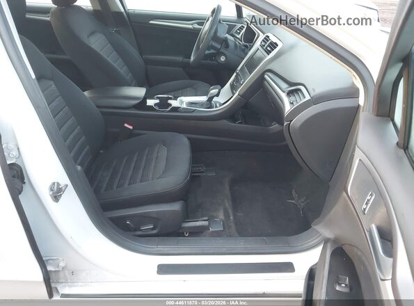 3FA6P0H75GR257288 2016 FORD FUSION White Вид салону спереду