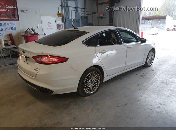 3FA6P0H99GR331815 2016 FORD FUSION Белый Задняя правая четверть