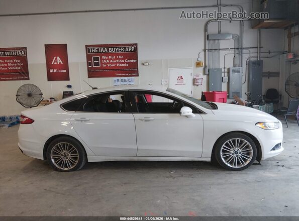 3FA6P0H99GR331815 2016 FORD FUSION Белый Вид задней части салона