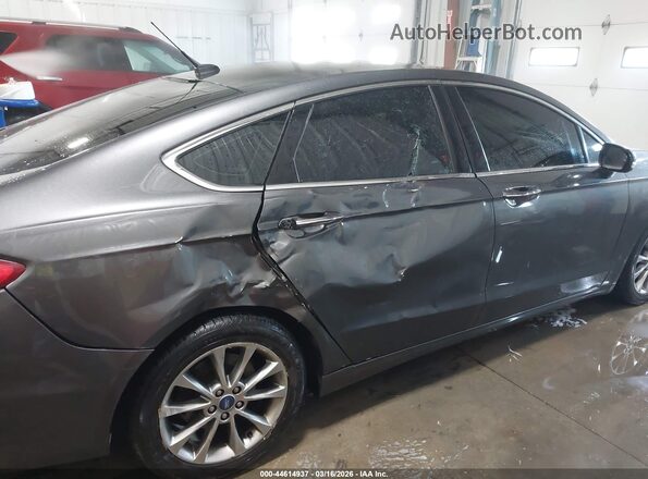 3FA6P0HD0HR139656 2017 FORD FUSION Серый Вид спереди