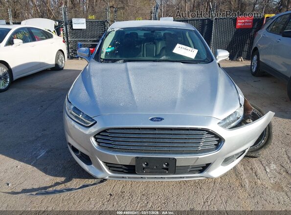 3FA6P0HD3GR143988 2016 FORD FUSION Silver Widok z przodu