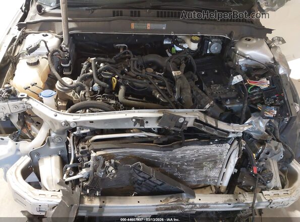 3FA6P0HD8KR127147 2019 FORD FUSION Silver უკანა ხედი