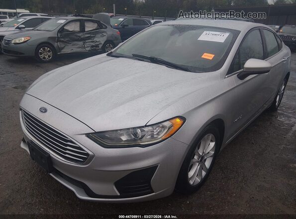 3FA6P0LU8KR109965 2019 FORD FUSION HYBRID Silver Przód lewy