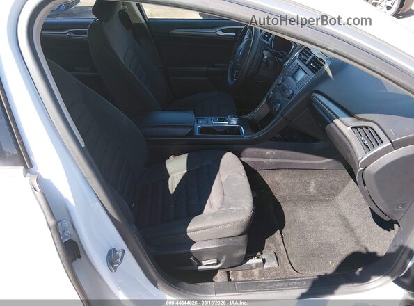 3FA6P0LUXJR138902 2018 FORD FUSION HYBRID White Front interior view