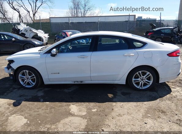 3FA6P0LUXJR138902 2018 FORD FUSION HYBRID White 360 interior view