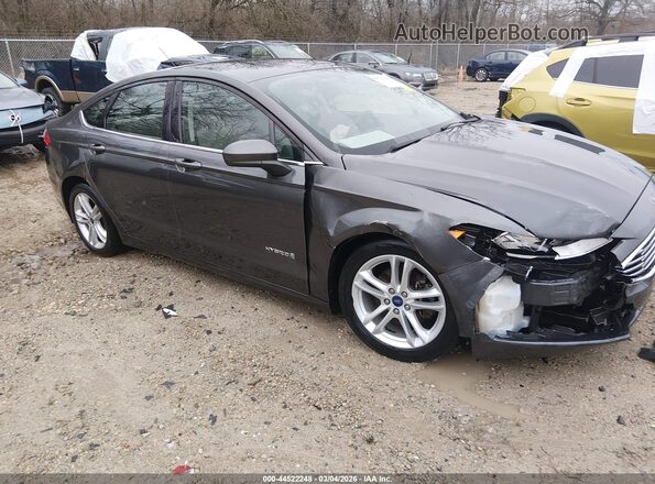 3FA6P0UU7JR142002 2018 FORD FUSION Gray Вид спереду