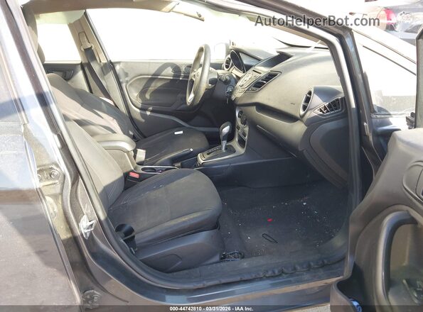 3FADP4BJ1JM129671 2018 FORD FIESTA Gray Front interior view