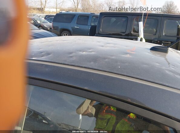 3FADP4BJ9HM159043 2017 FORD FIESTA Серый Вид задней части салона