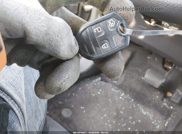 3FADP4BJ9HM159043 2017 FORD FIESTA Серый Вид панели приборов