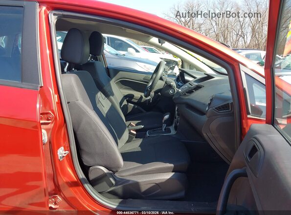 3FADP4EJ5JM136375 2018 FORD FIESTA Red Widok wnętrza z przodu