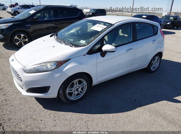 3FADP4EJ7JM119058 2018 FORD FIESTA White წინა მარცხენა ხედი სამი მეოთხედიდან