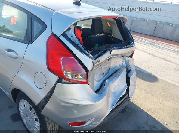 3FADP4TJ1GM172074 2016 FORD FIESTA Silver Вид спереду